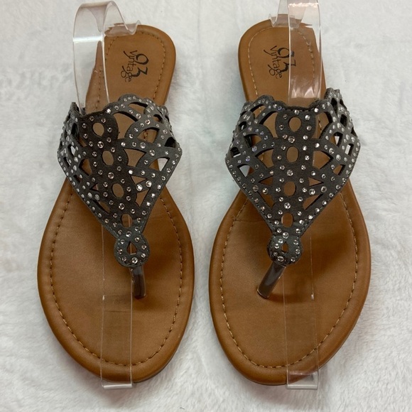 93 Vintage Shoes - 93 Vintage Hallie Thong Sandal Size 9M